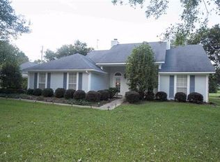 136 Carpenter Dr, Byram, MS 39212