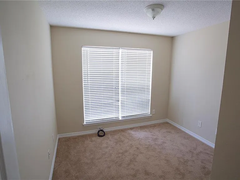2159 Seasons Ct — Photo 10