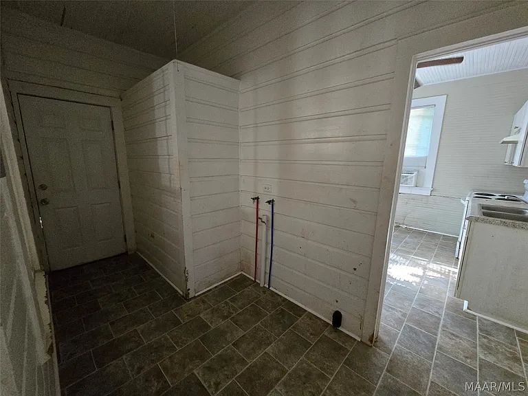2302 Plum St — Photo 10