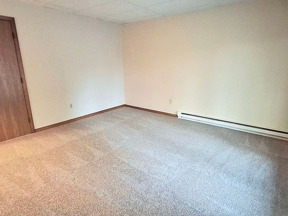 3rd image of 110 E Hummelstown St APT 2