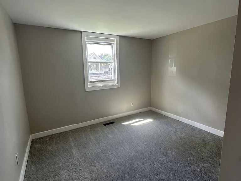1820 Pearl St — Photo 4