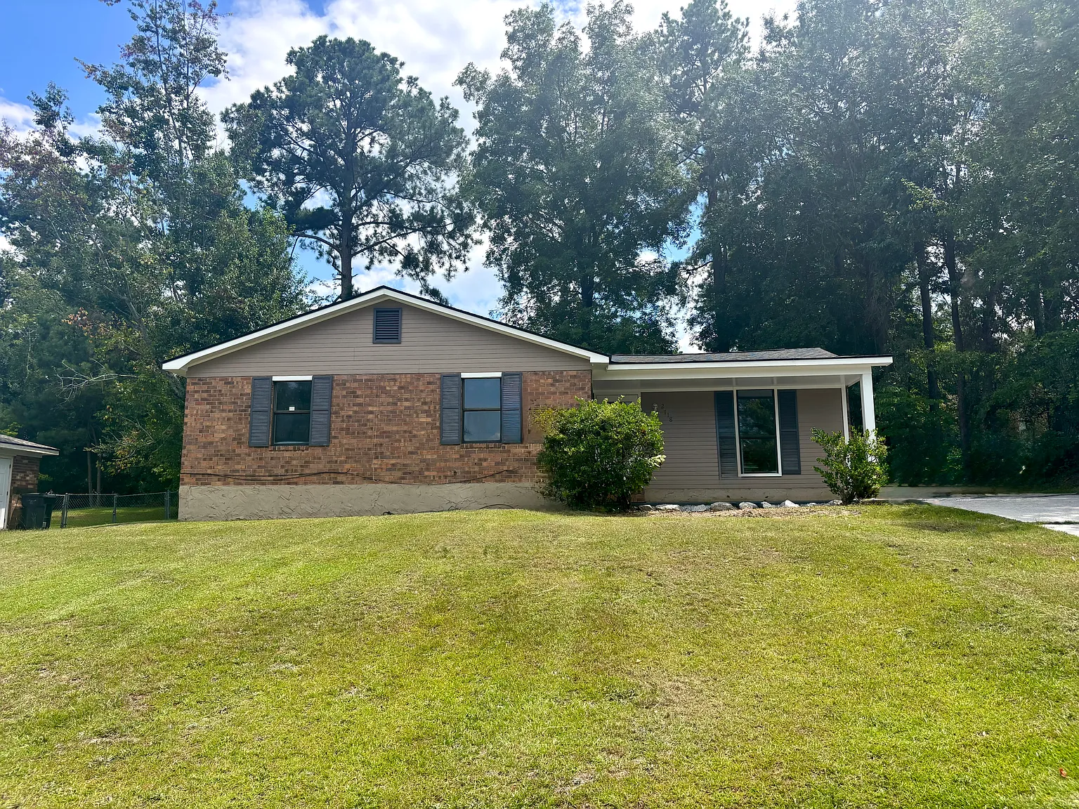 3 bed, 1499 sqft, $1,550 — Photo 2