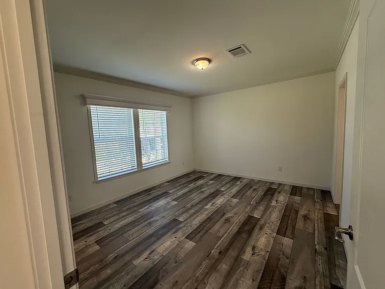 112 Paradise Dr — Photo 9