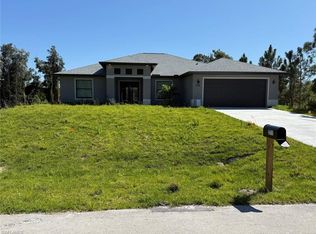 2711 36th St SW, Lehigh Acres, FL 33976