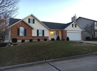 5869 Wellington Farm Dr, Saint Charles, MO 63304