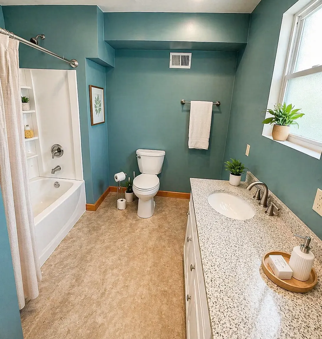 3 bed, 1320 sqft, $2,100 — Photo 4