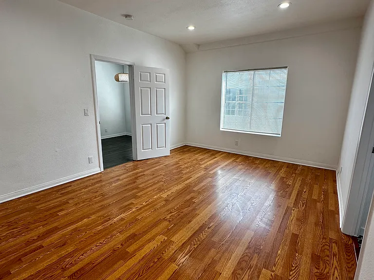 227 N Adams St #6 — Photo 15