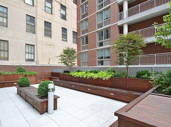 5th image of 236 Livingston St APT 15E