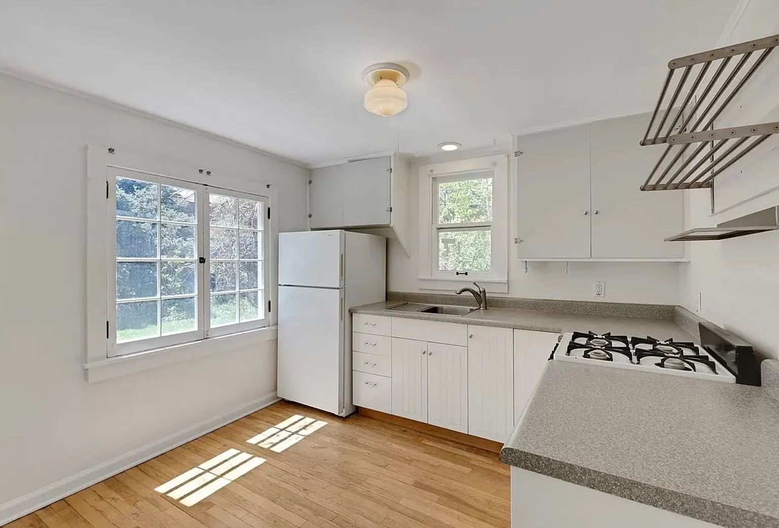 Studio, 583 sqft, $1,650 — Photo 4