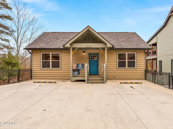 3527 Brook Stone Way, Pigeon Forge, TN 37863