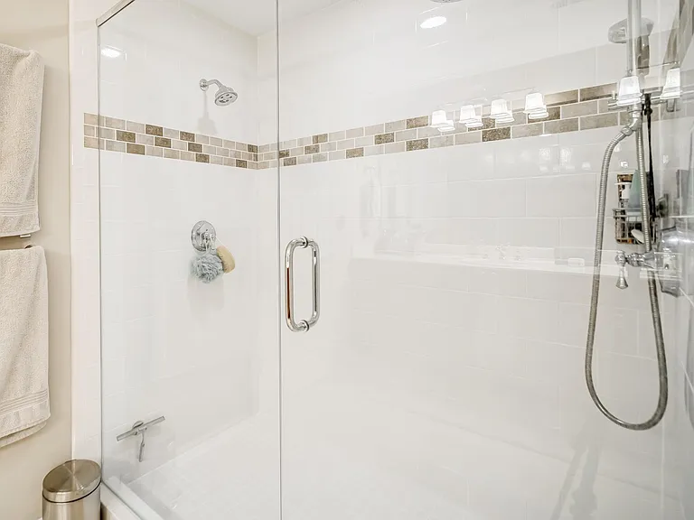 3275 Lenox Rd NE #407 — Photo 26