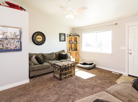2nd image of 2985 N Sagebrush Ave