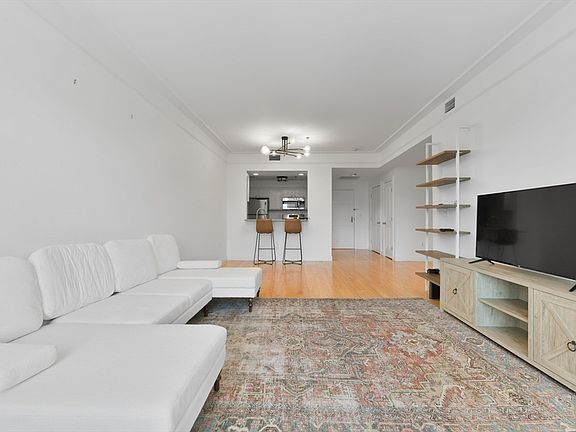 4th image of 1597 Washington St APT 406