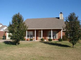 105 Tree Bark Trl, Hazel Green, AL 35750