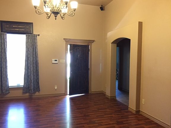 2nd image of 10112 Galisteo Dr