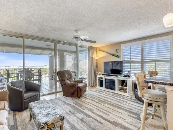 (undisclosed Address), Destin, FL 32541