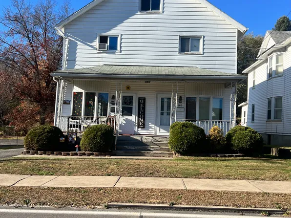 148 E State St, Larksville, PA 18704