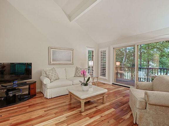 3rd image of 2515 Camden Glen Ct