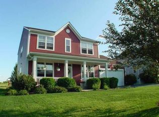 422 Kensington Dr, Oswego, IL 60543