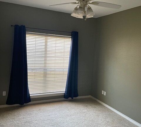 4th image of 227 Remington Pl