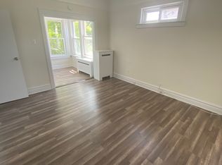 85-04 76th St #2F, Woodhaven, NY 11421