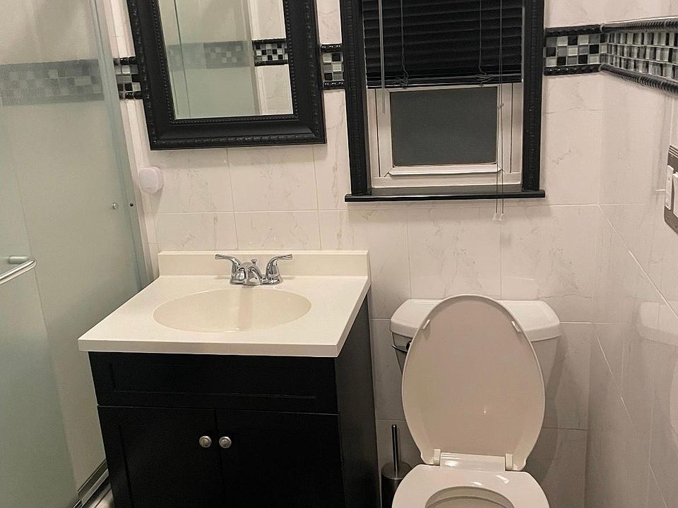 2nd image of 1636 Benson Ave Floor 1