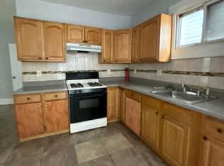 126 3rd St APT 2, Elizabethport, NJ 07206