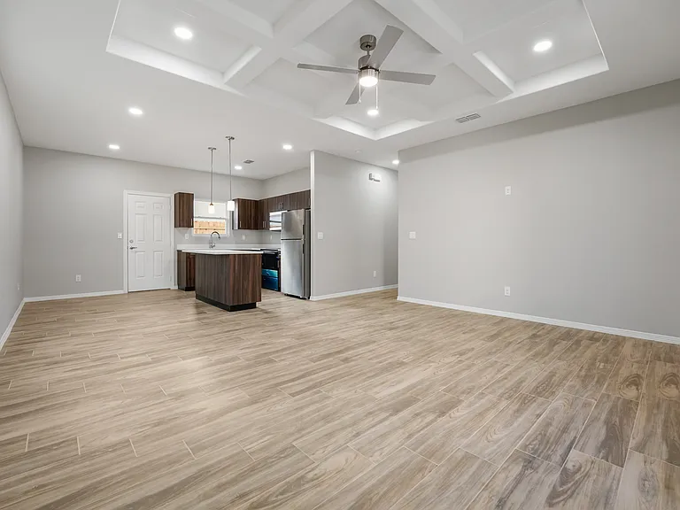 3701 Walnut Ave #3 — Photo 1