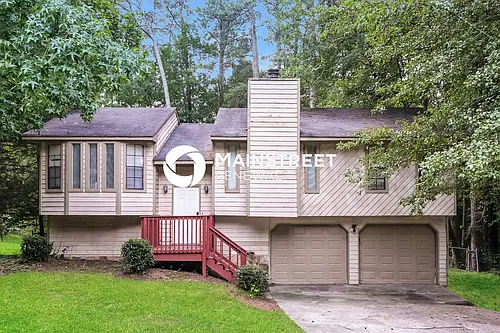 2981 David Ln NE Photo 1