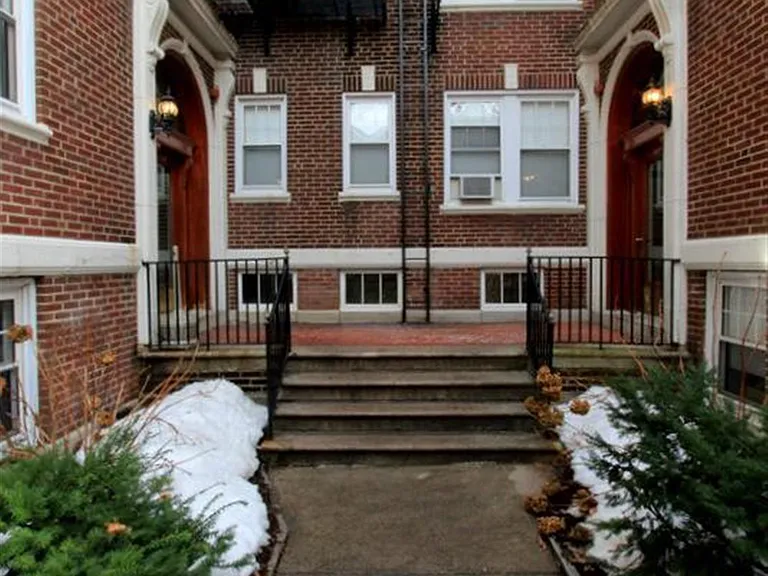 20 Wendell St #1 — Photo 17