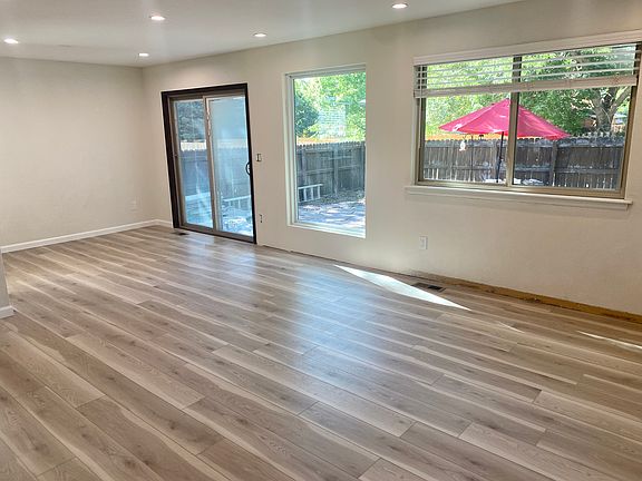 2nd image of 414 Lois Dr