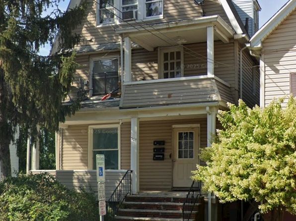 307 W Clay Ave