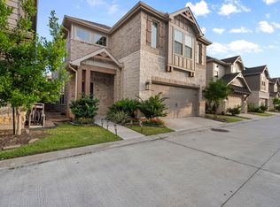 4025 Starbright St, Houston, TX 77018