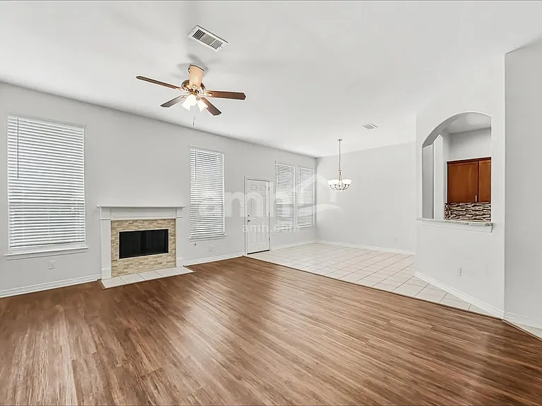 2204 Perkins Crossing Dr — Photo 6