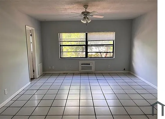 1721 NW 15th Vis #9 — Photo 5
