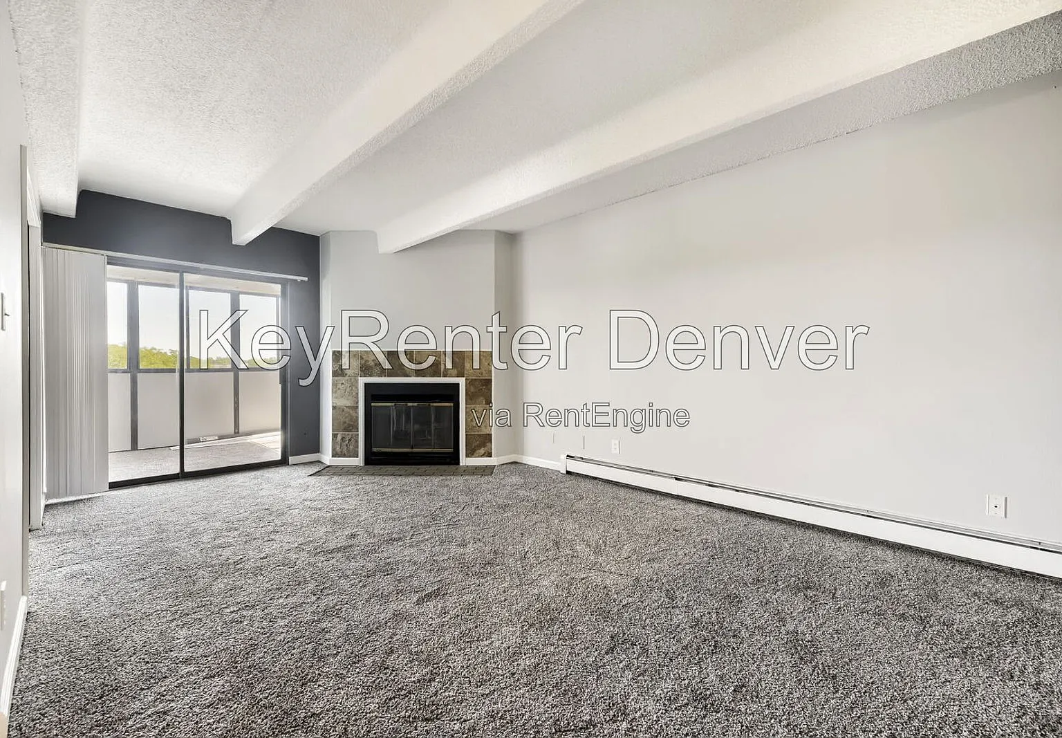 2 bed, 1.5 bath, 945 sqft, $2,089 — Photo 2