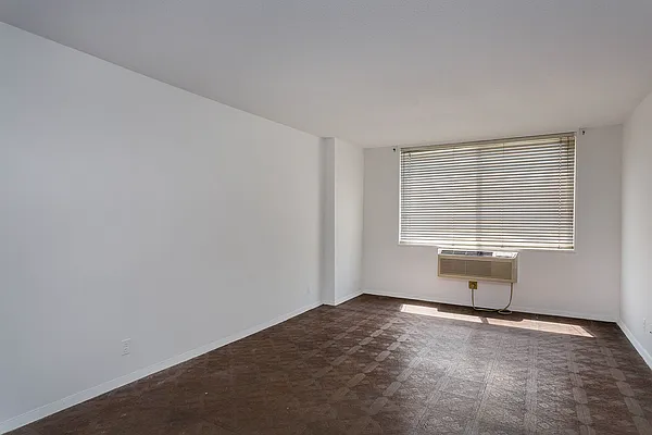 Sold by Keller Williams Realty Landmark | media 28