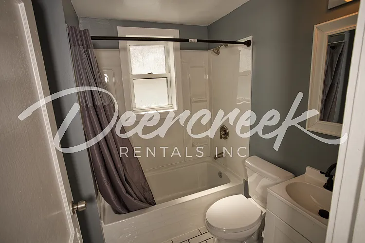 176 Esther Ave #2 — Photo 4