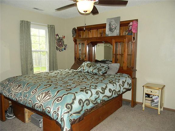 4th image of 6142 Rocky River Dr
