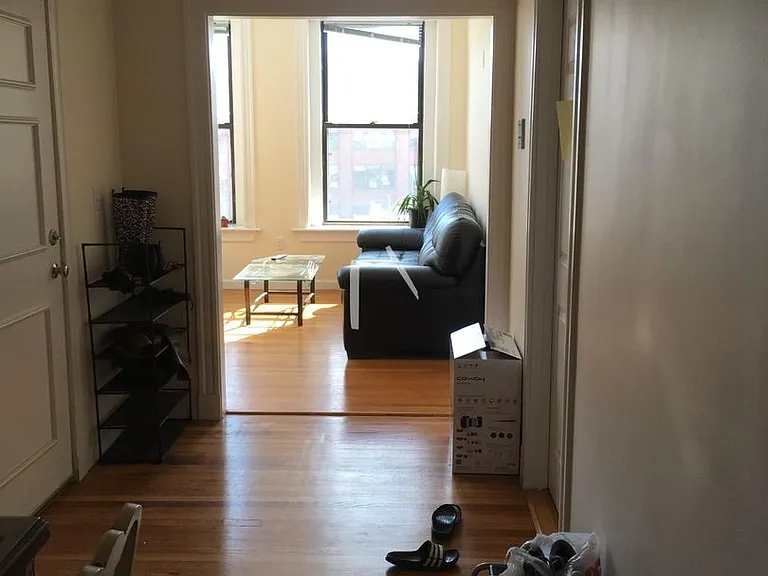 1942 Beacon St #6 — Photo 6