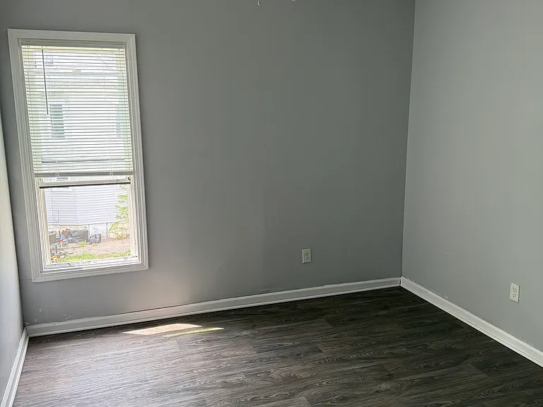 547 E Utica St #2 — Photo 12