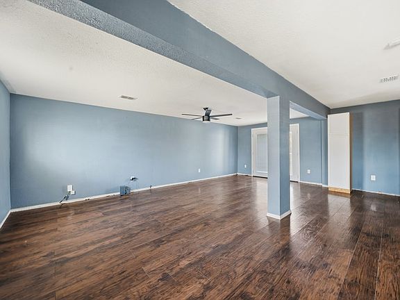 4th image of 1105 Mulberry Ave