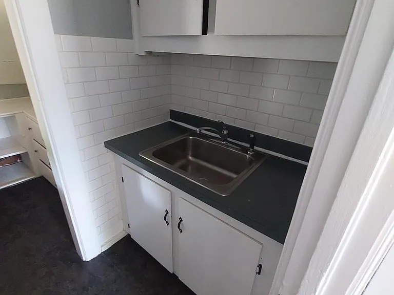 59 Dwight St — Photo 7