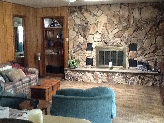 2nd image of 1825 Wildwood Ln SW