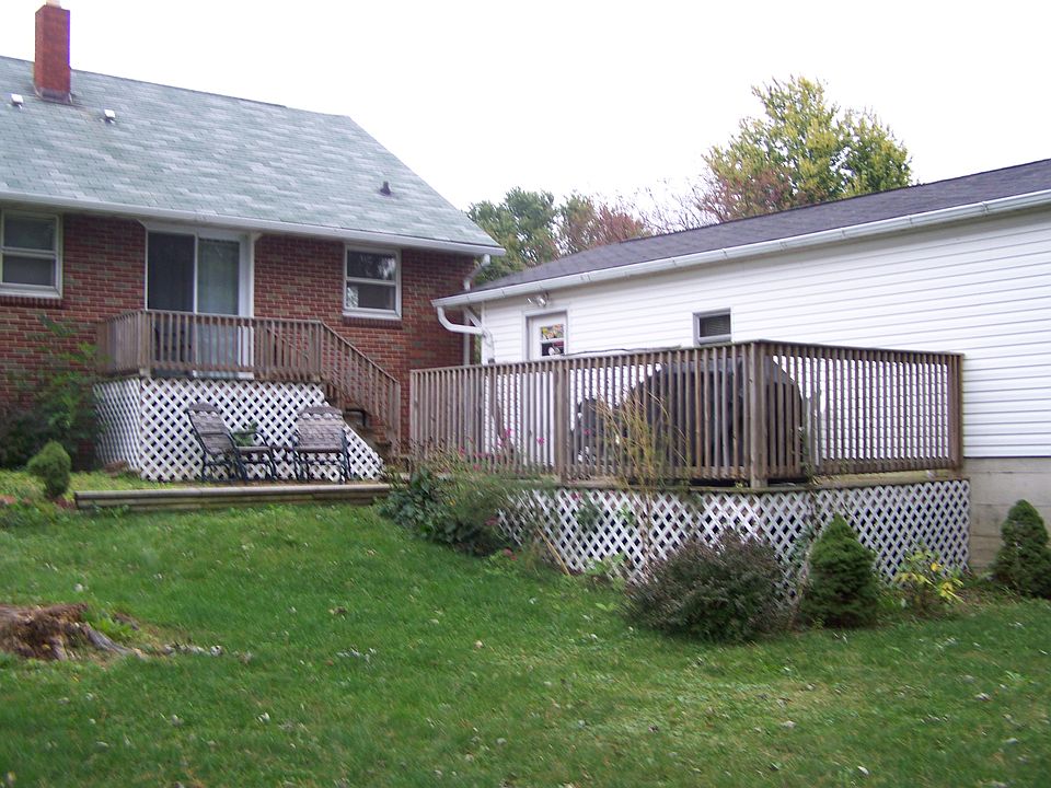2nd image of 439 N Delaware St