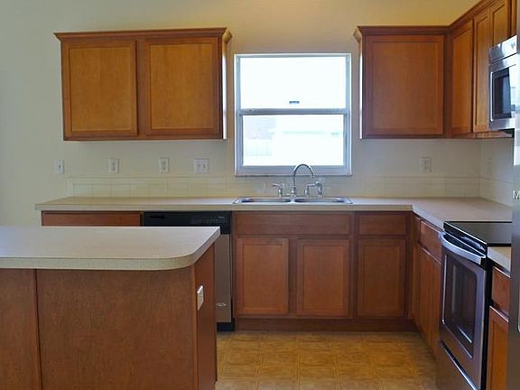 5th image of 1037 Brenton Manor Dr