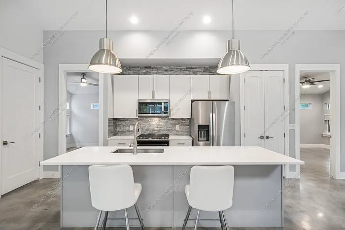 505 W Odell St #2 — Photo 3