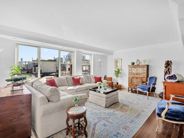 535 East 86th Street 21B image 1 of 18
