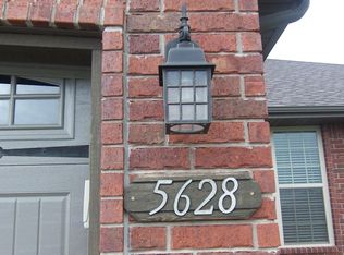 5628 S Eldon Dr, Battlefield, MO 65619