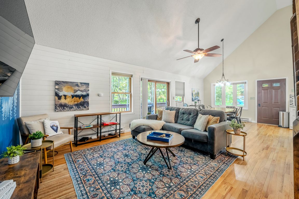 next background image